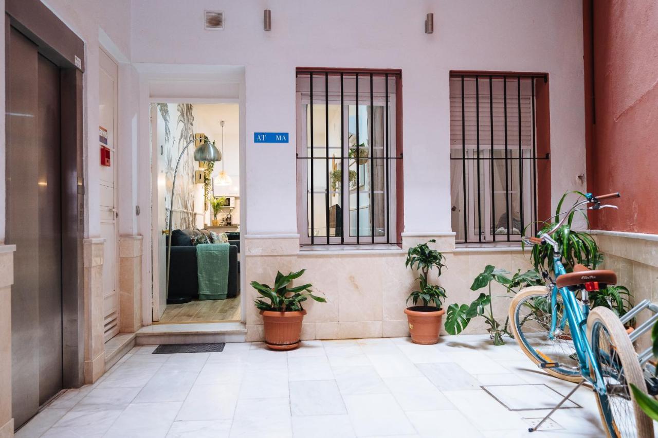 Divi Apartments Martinez Montanes เซบีญา ภายนอก รูปภาพ