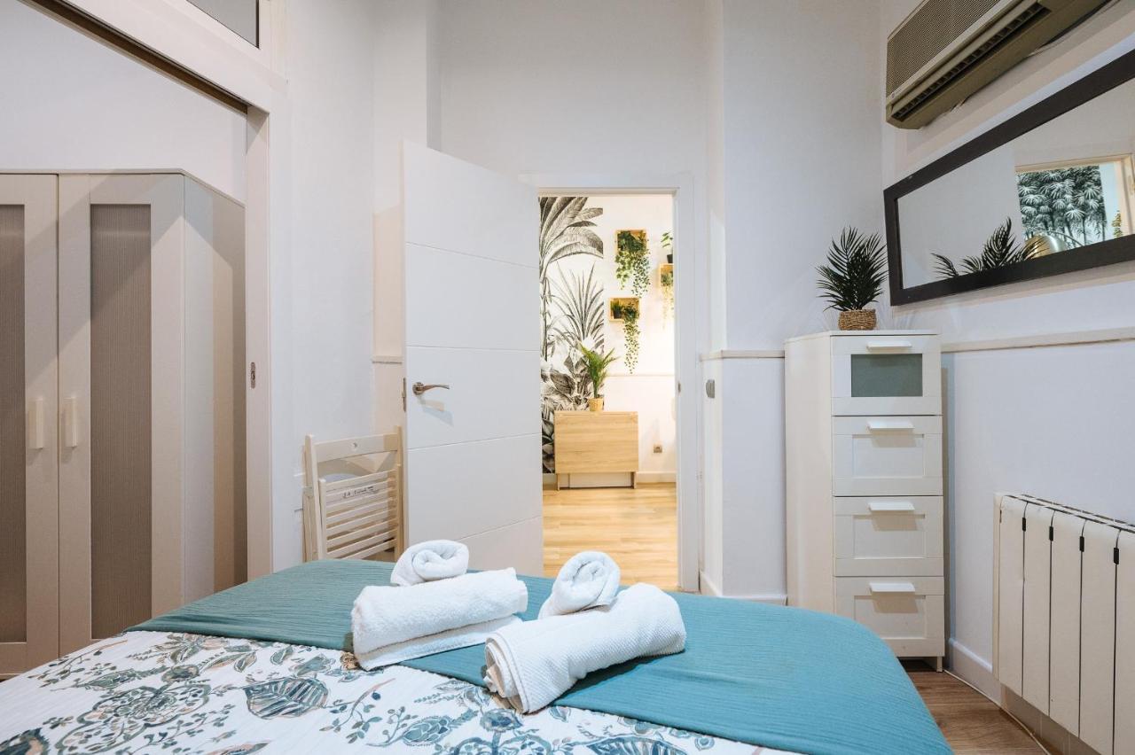 Divi Apartments Martinez Montanes เซบีญา ภายนอก รูปภาพ