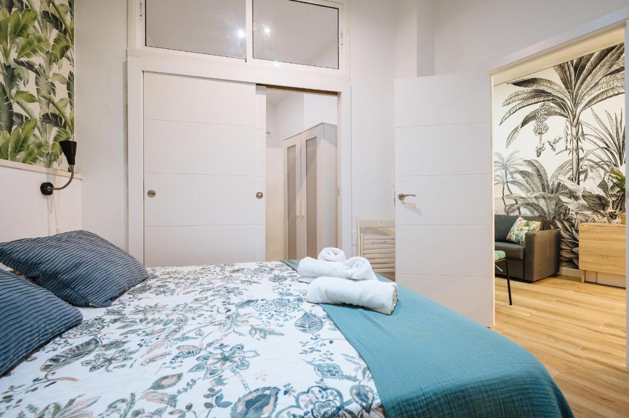 Divi Apartments Martinez Montanes เซบีญา ภายนอก รูปภาพ