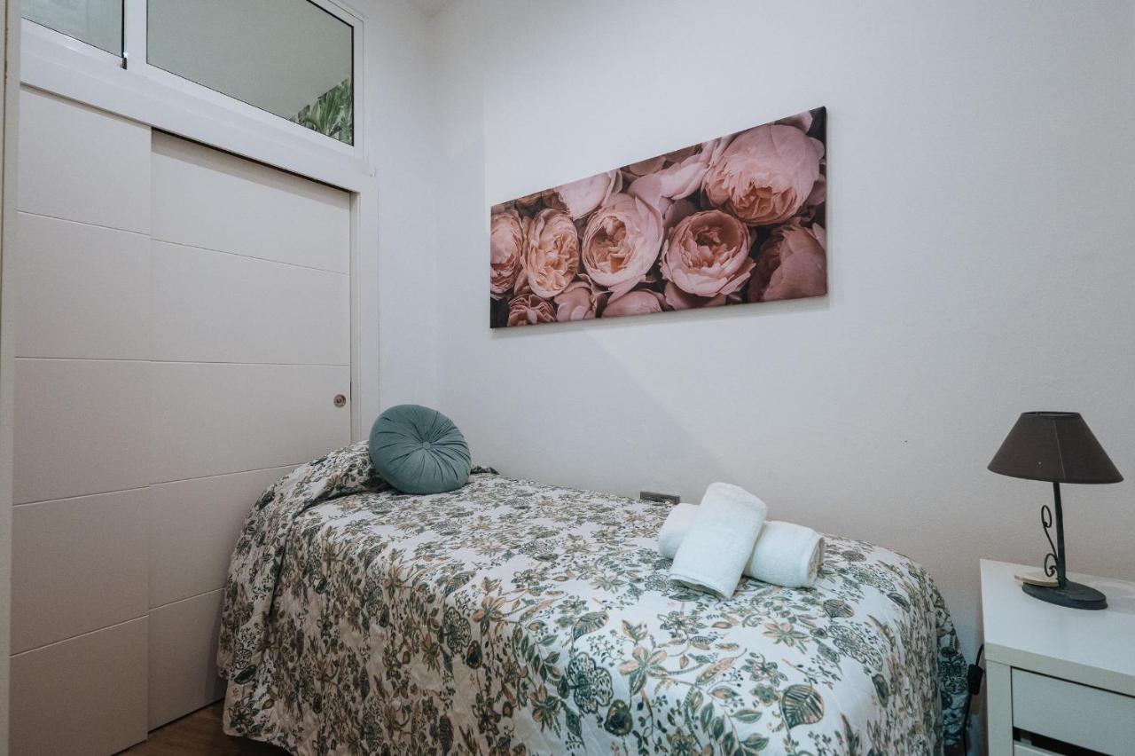 Divi Apartments Martinez Montanes เซบีญา ภายนอก รูปภาพ