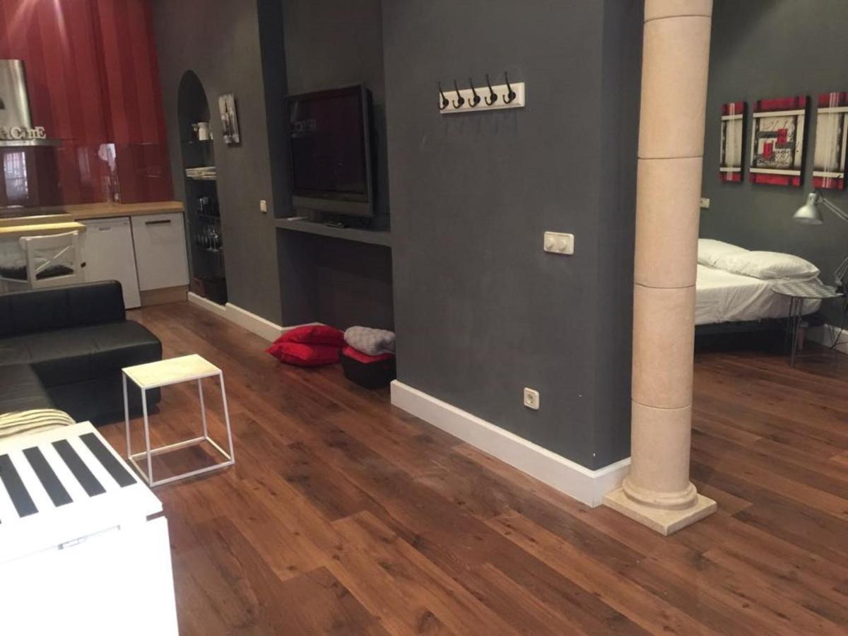 Divi Apartments Martinez Montanes เซบีญา ภายนอก รูปภาพ