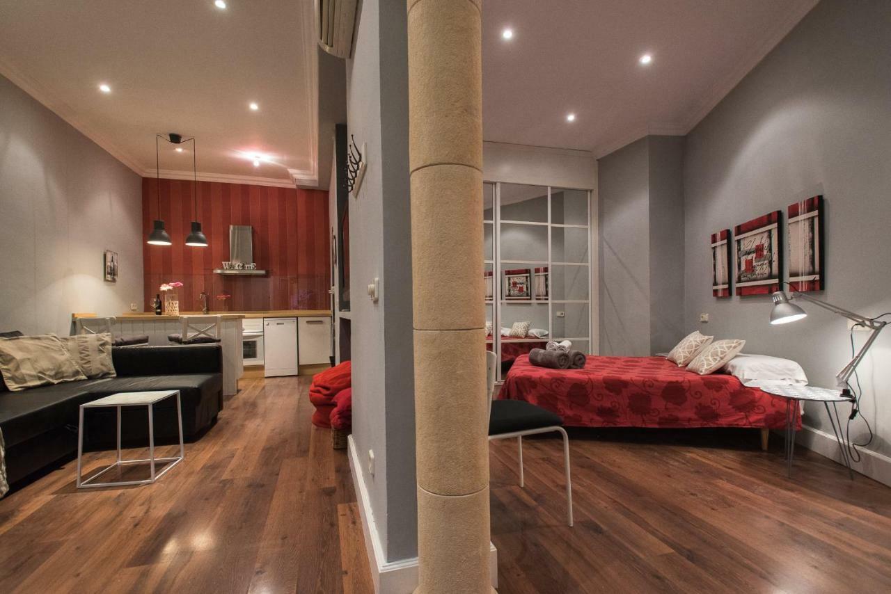 Divi Apartments Martinez Montanes เซบีญา ภายนอก รูปภาพ