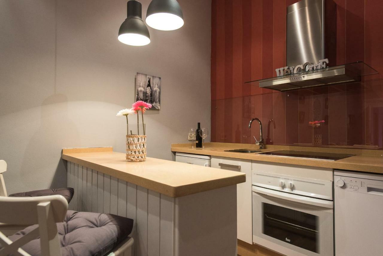 Divi Apartments Martinez Montanes เซบีญา ภายนอก รูปภาพ