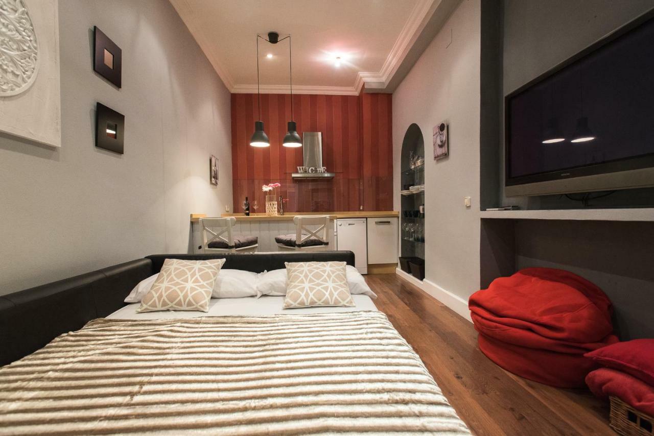 Divi Apartments Martinez Montanes เซบีญา ภายนอก รูปภาพ